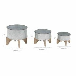 Best Sale 🎁 Novelty DecMode Farmhouse Round Iron Planters With Wooden Stands - Set Of 3 🔥 -Garden Planters & Plant Pots Sales Shop detail2UMA10436