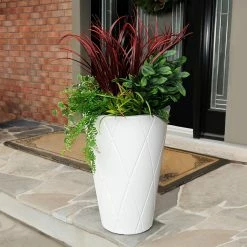 Best reviews of 🛒 Planter Pots Mayne Versailles Self-Watering Planter 🛒 -Garden Planters & Plant Pots Sales Shop detail6MMI130
