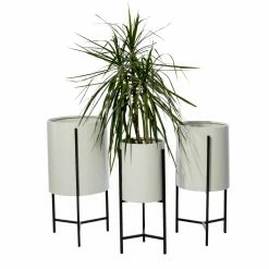 Best Pirce 😉 Novelty DecMode Modern Iron White And Black Drum Planters With Stand - Set Of 3 🎁 -Garden Planters & Plant Pots Sales Shop detailUMA10136