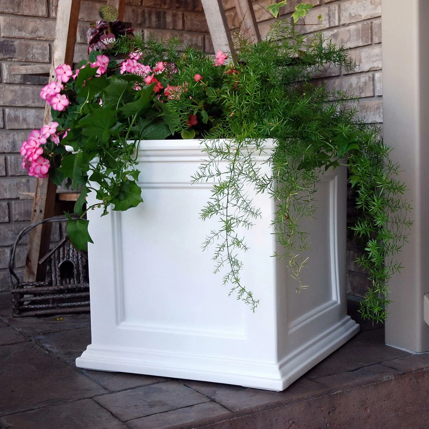 Brand new π Planter Pots Mayne Square Polyethylene Fairfield Patio Planter π 2 Brand new π Planter Pots Mayne Square Polyethylene Fairfield Patio Planter π - Image 2