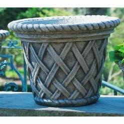Flash Sale 👍 Novelty Campania International English Weave Planter ✨