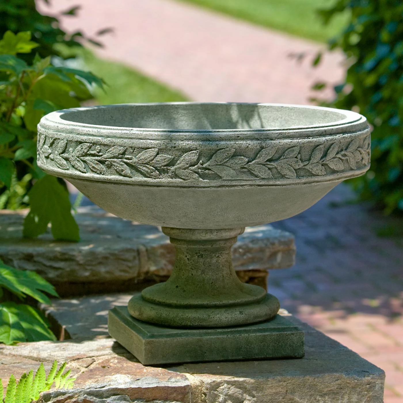 Discount 𧨠Campania International Longwood Laurel Banded Urn Planter β 1 Discount 𧨠Campania International Longwood Laurel Banded Urn Planter β