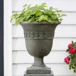 Hot Sale 💯 Campania International Williamsburg Strapwork Leaf Cast Stone Urn Planter ❤️