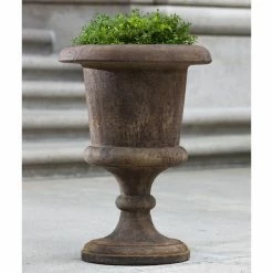 Brand new 💯 Campania International Smithsonian Goblet Cast Stone Urn Planter 👍